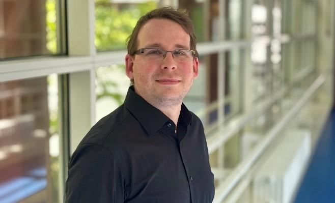 Dr. Oliver Gueckstock