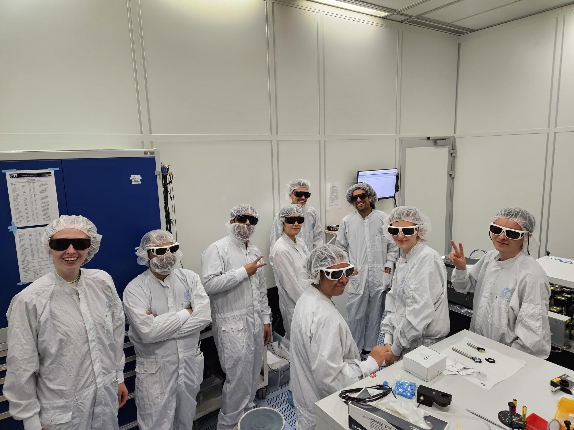 ATM - Time-resolved XUV Momentum Microscopy